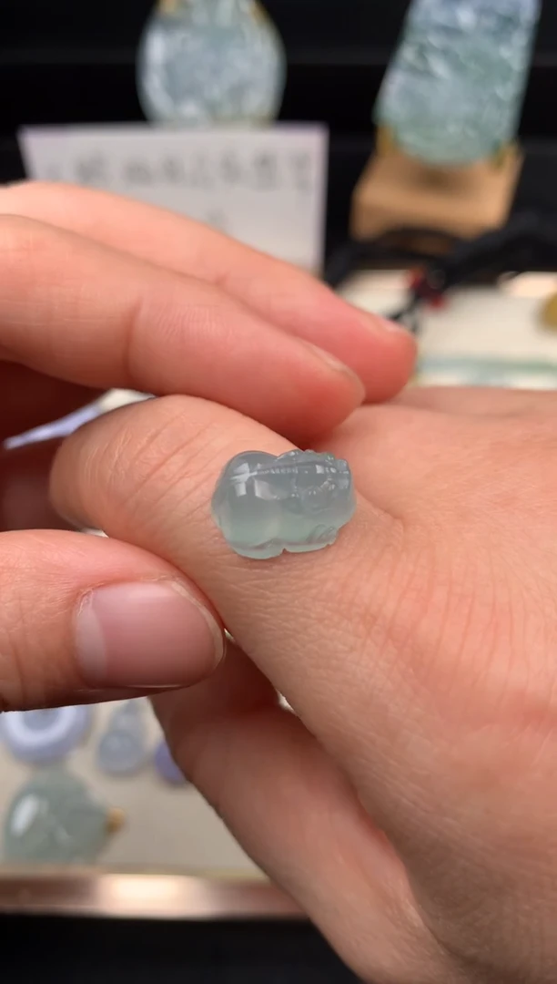 吊坠(不含链)未镶嵌翡翠貔貅