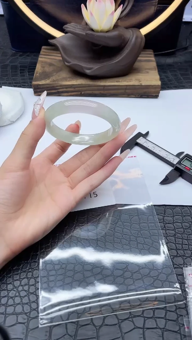 未镶嵌手镯翡翠翡翠一物一图715