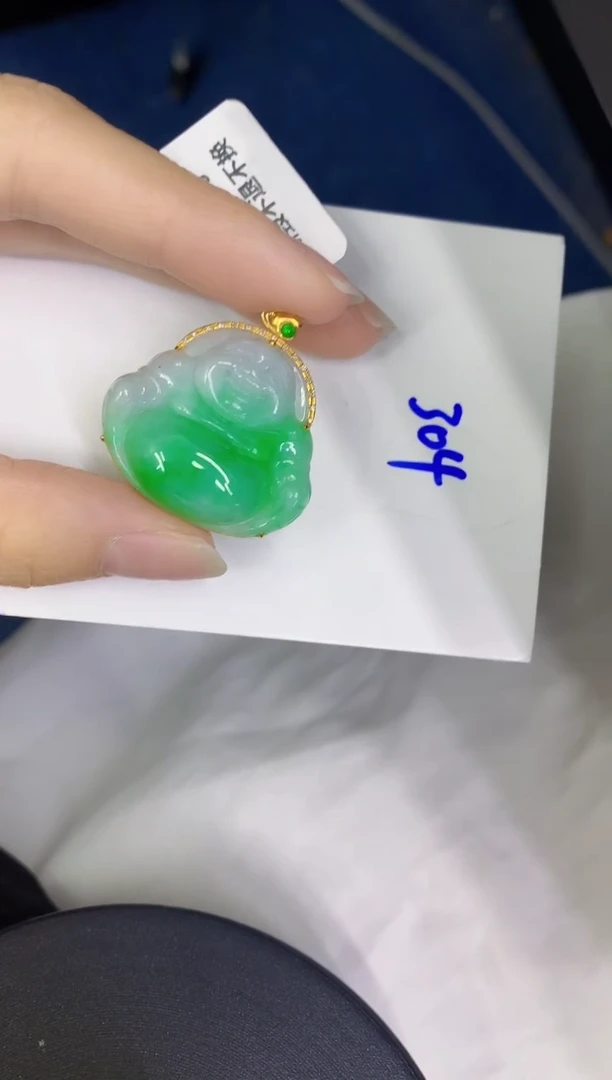 颈饰18K金镶嵌翡翠缅甸天然翡翠A货