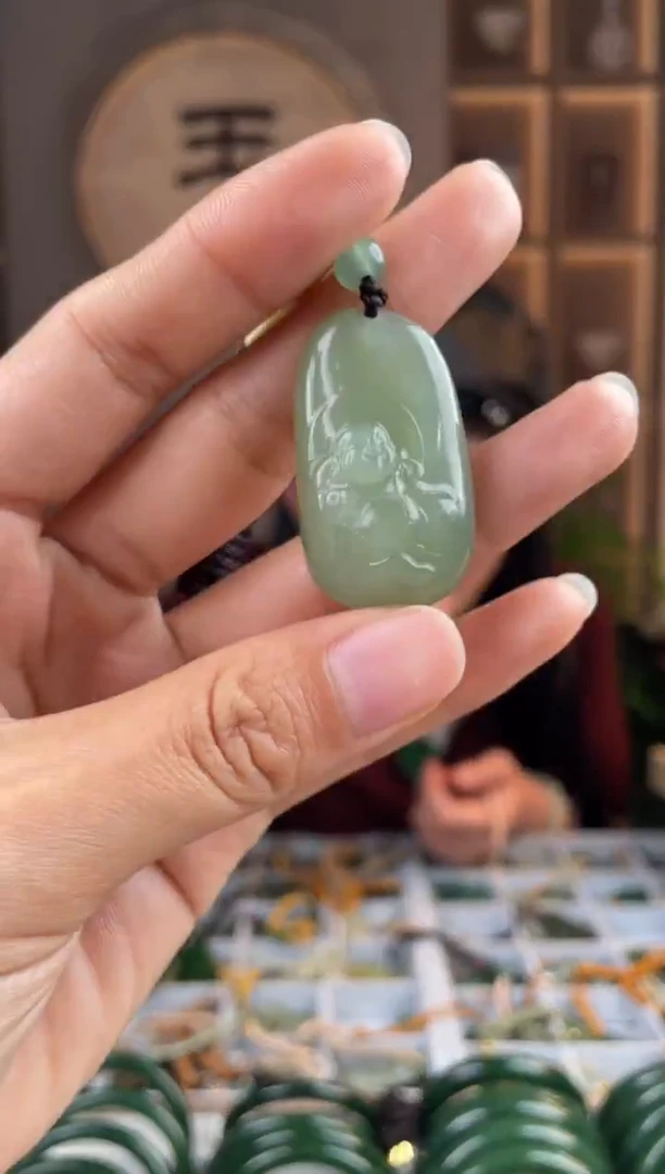 颈饰未镶嵌和田玉拍一发一，拍一发一