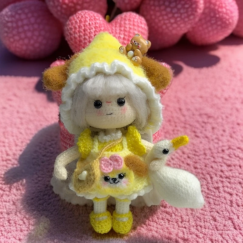微钩鹅妹钩织玩偶成品身高9厘米左右