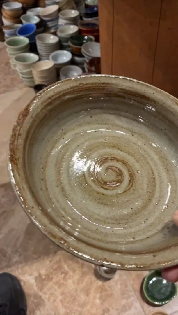 瓷片嘿***树748微瑕灰色反口盘1个