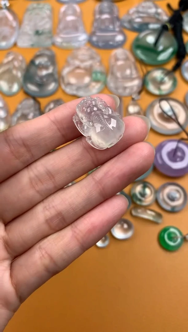 颈饰未镶嵌翡翠20-15.8-8.2