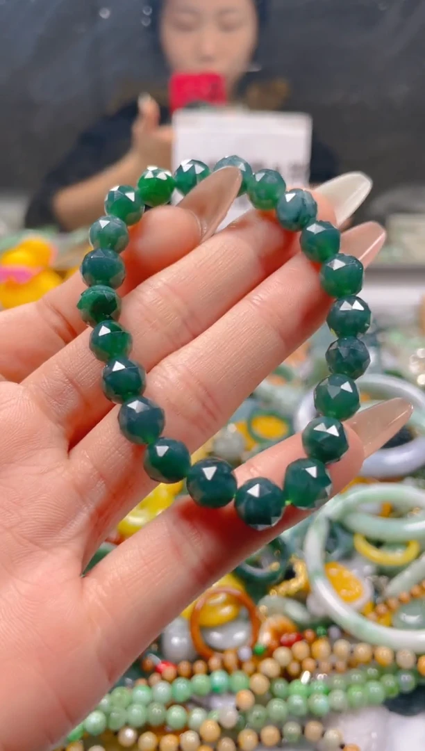 【闪购商品】翡翠颈饰未镶嵌7-8MM/C/翡翠A货一图一物