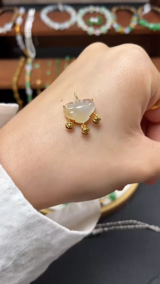 【闪购商品】翡翠吊坠(不含链)18K金镶嵌一个  JK453