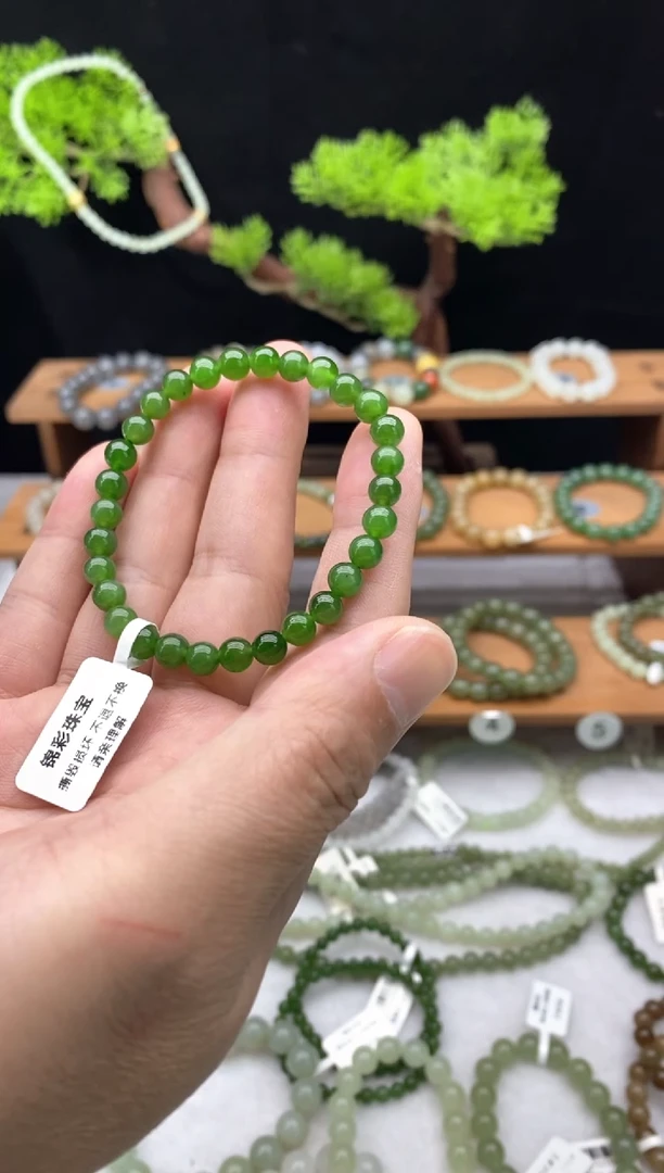 【闪购商品】和田玉（糖玉）手串未镶嵌卡6碧玉阳绿