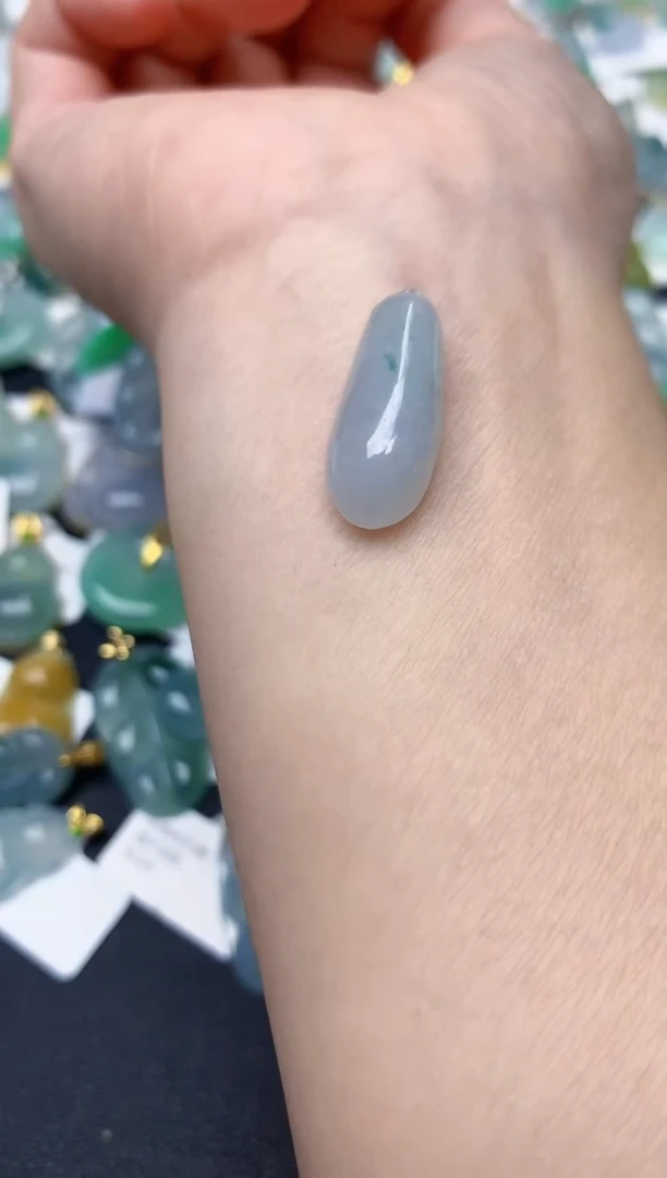 颈饰未镶嵌翡翠天然缅甸A货翡翠