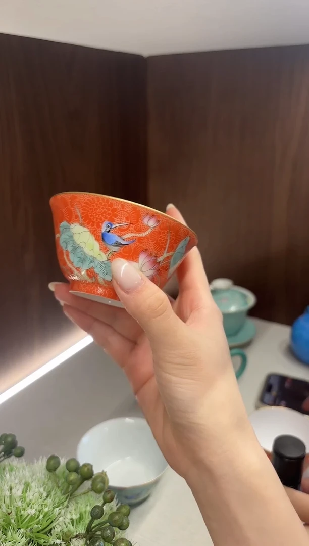 摆件瓷立方-粉彩扒花主人杯09