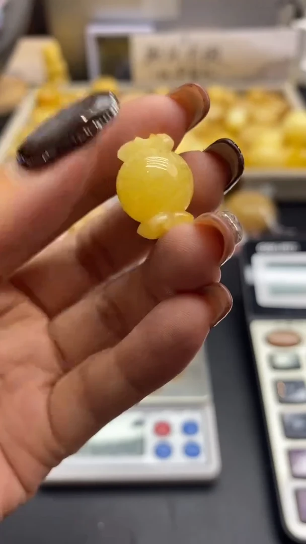 琥珀未镶嵌珠宝奇石柒**吧2268