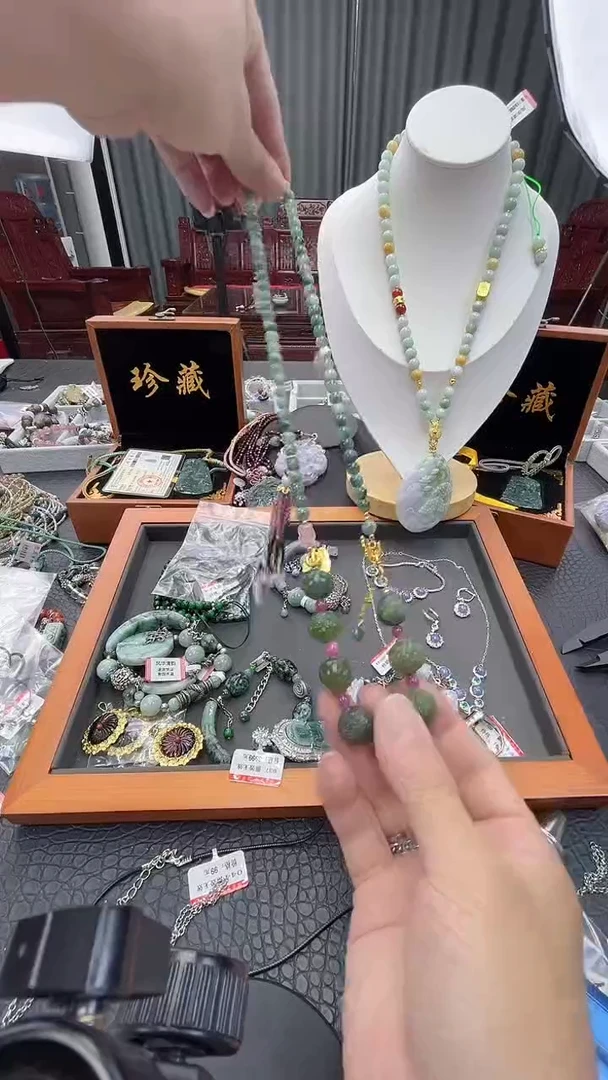颈饰未镶嵌翡翠翡翠项链