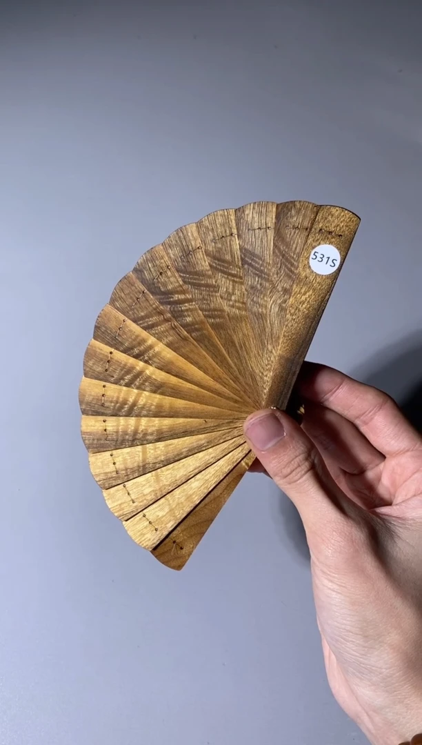 【闪购商品】金丝楠531号10cm金丝楠木小叶桢楠掌中扇