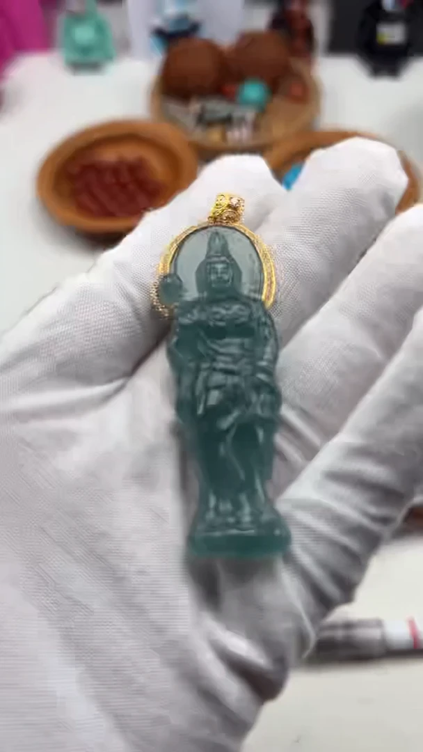 【闪购商品】翡翠吊坠(不含链)18K金镶嵌观音翡翠18k镶嵌