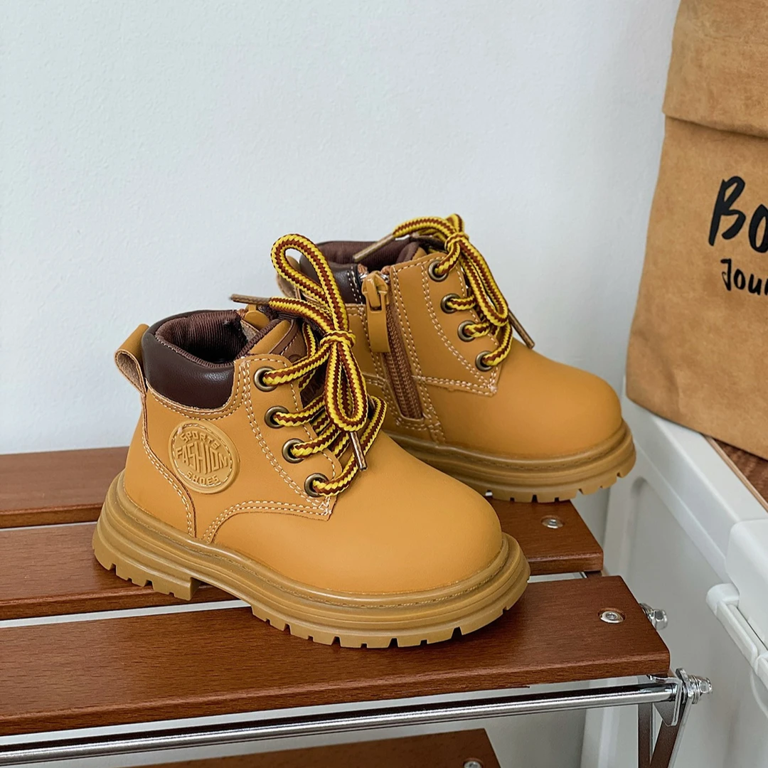 Gina新款宝宝小黄靴加绒小童儿童鞋子靴英伦风冬款时尚靴子8062