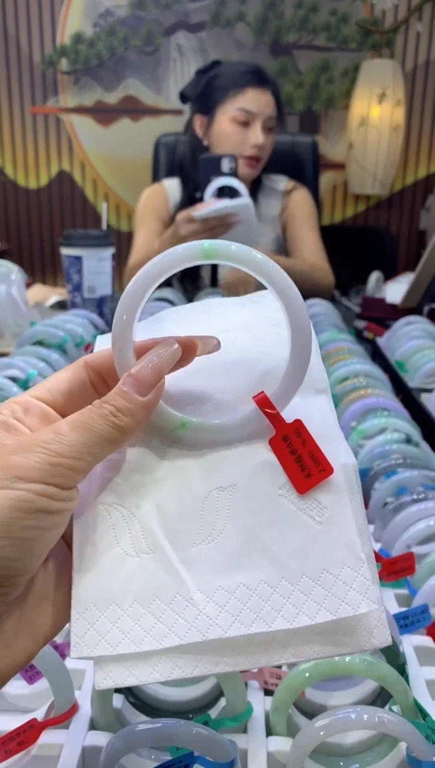 翡翠手镯未镶嵌00009215