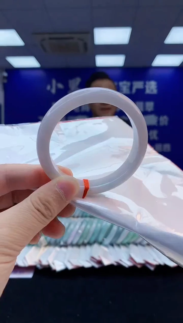 翡翠手镯未镶嵌1天然翡翠默认有瑕完美主义者勿拍