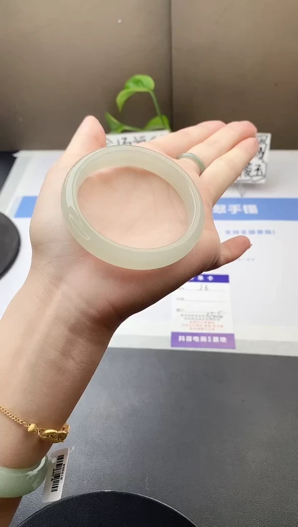石英质玉手镯未镶嵌j6-DC多样性发货55+
