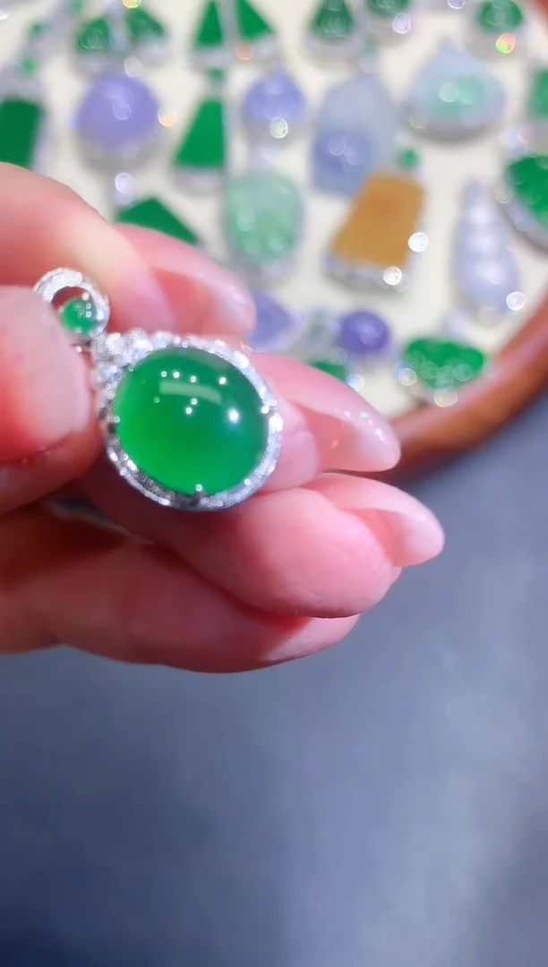 18K金镶嵌定制翡翠14团购