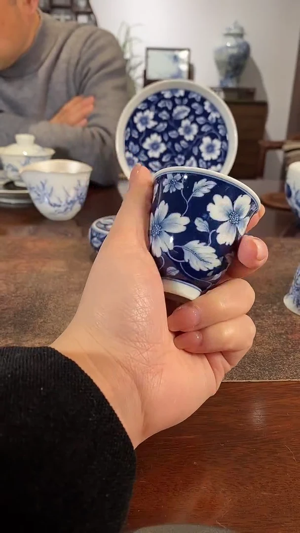 华山拙隐  蓝底长春花主人杯