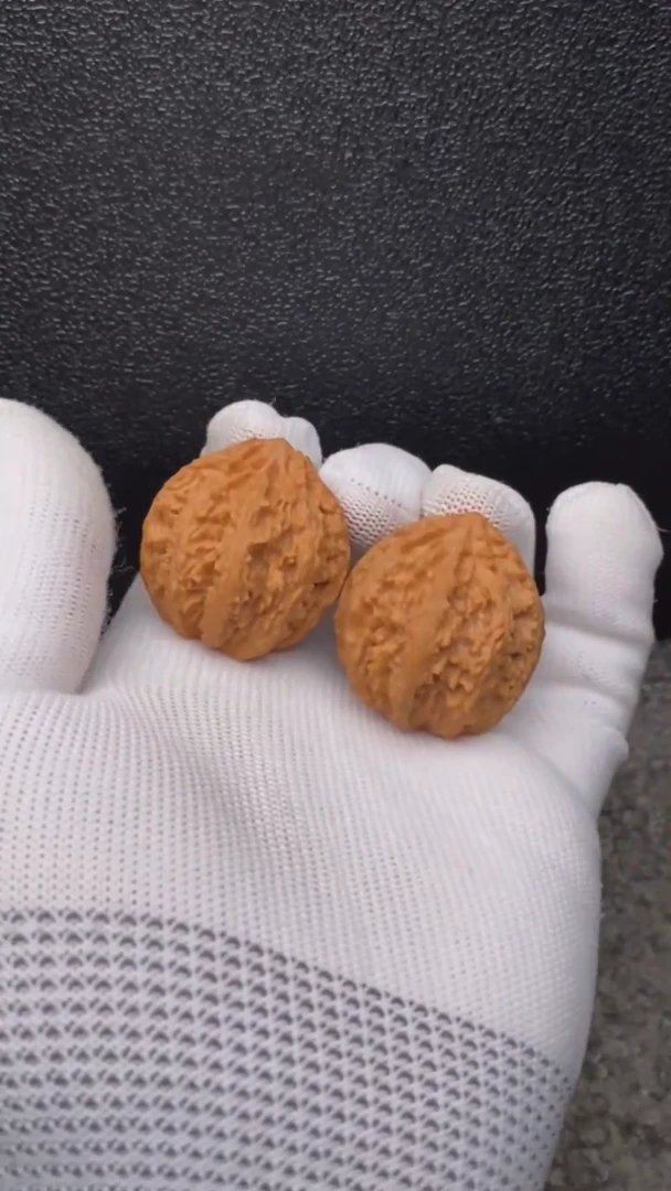 【闪购商品】文玩核桃把件蚂蚁八棱