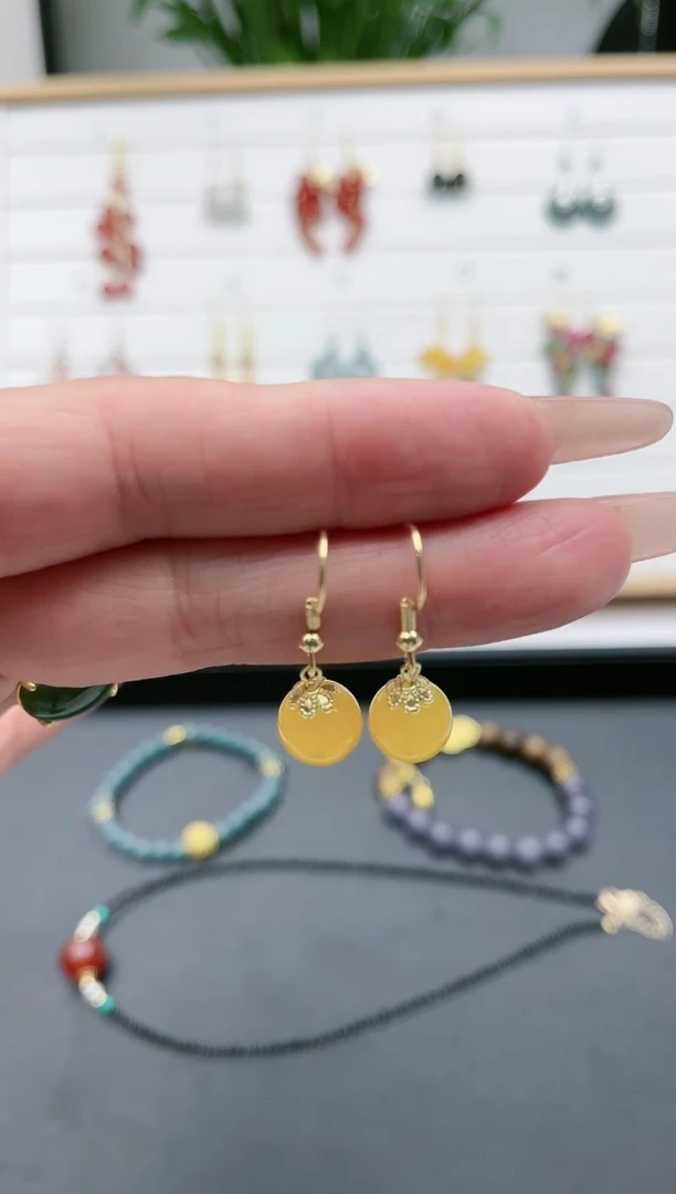 【闪购商品】玛瑙/玉髓耳饰银S925镀金镶嵌8828