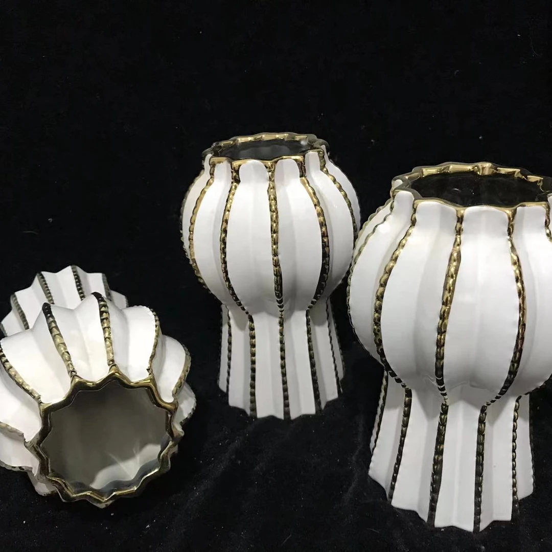 欧式轻奢电镀陶瓷条纹花瓶20公分限宁夏银川可拍