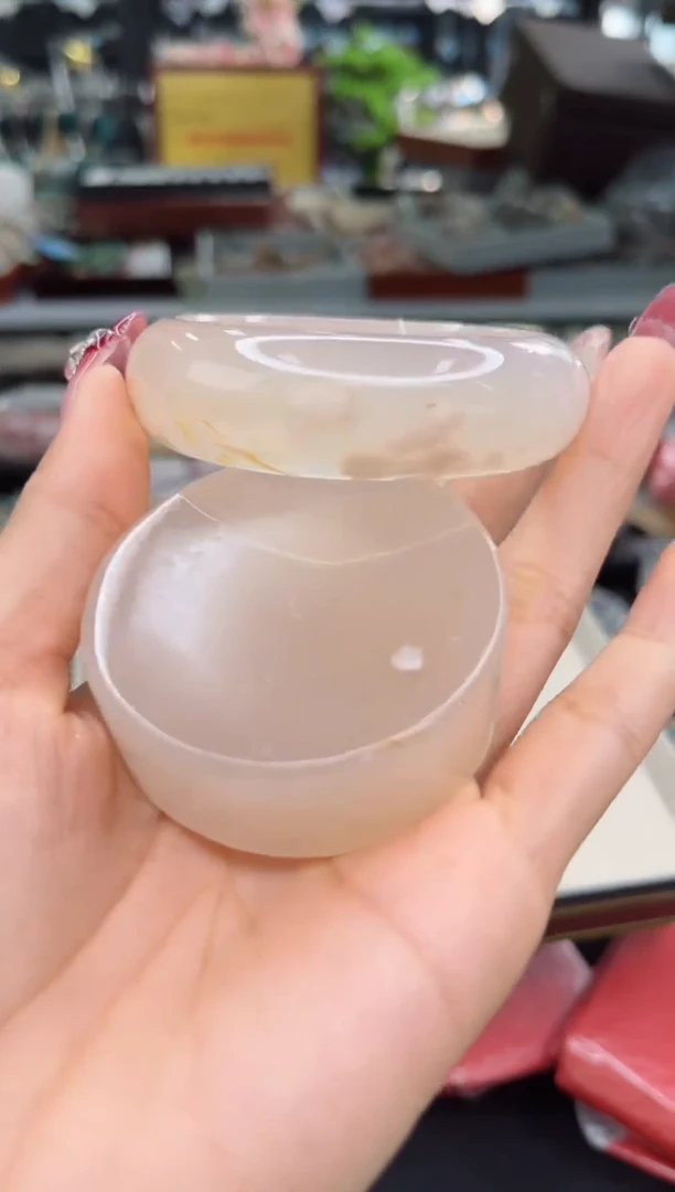 【闪购商品】石英质玉手镯未镶嵌54圈口（赠品镯心）3600037