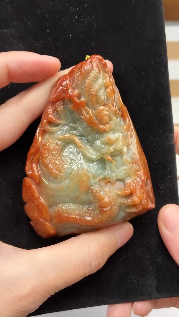 颈饰未镶嵌翡翠牌子