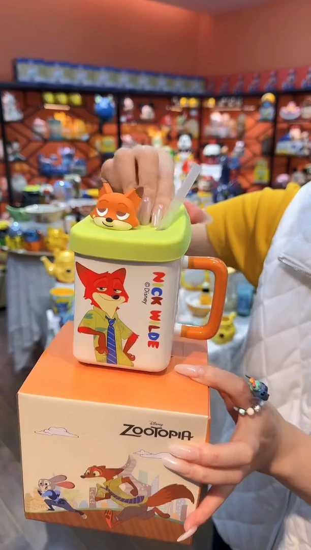瓷片@@疯狂动物城狐尼克四方陶瓷吸管杯