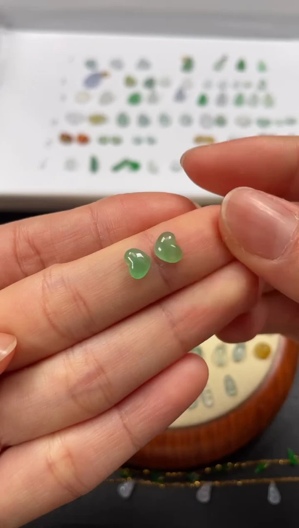 吊坠(不含链)未镶嵌翡翠2个JK725