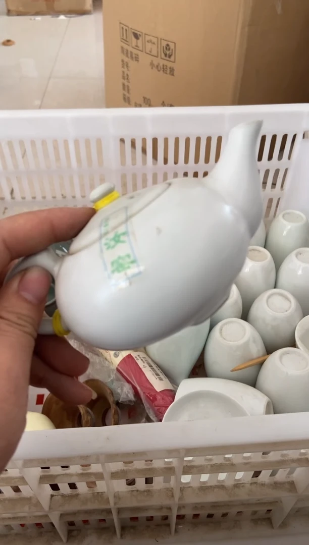 杯无运费险有瑕疵的摄影的产品有使用过的痕迹有点脏介意勿拍