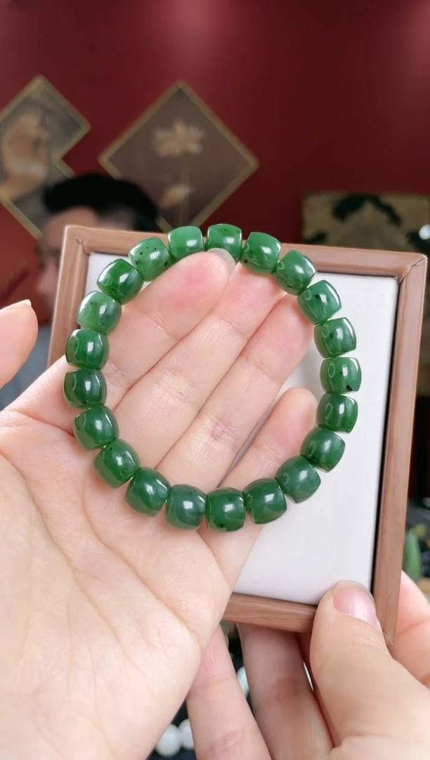 【闪购商品】和田玉手串未镶嵌碧玉直切手串