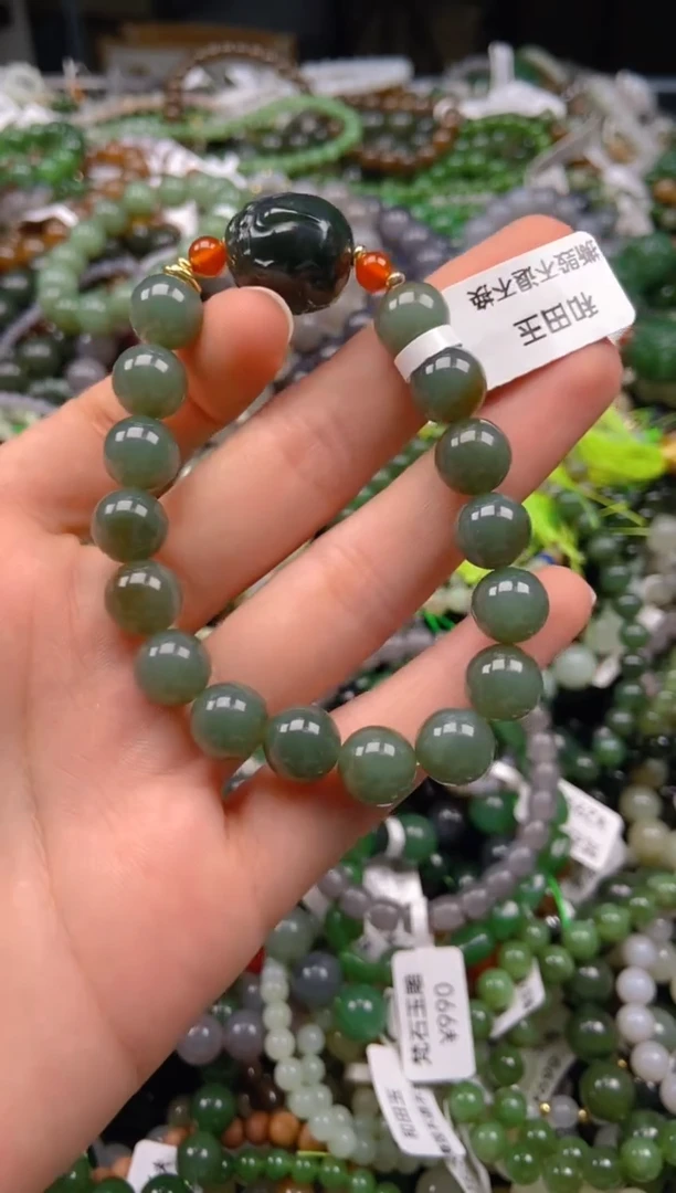 和田玉未镶嵌挂件1