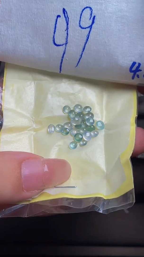 翡翠裸石未镶嵌天然缅甸翡翠A货142