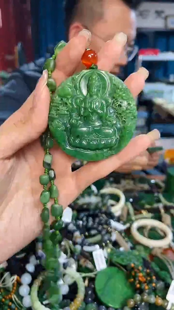 未镶嵌和田玉挂件1