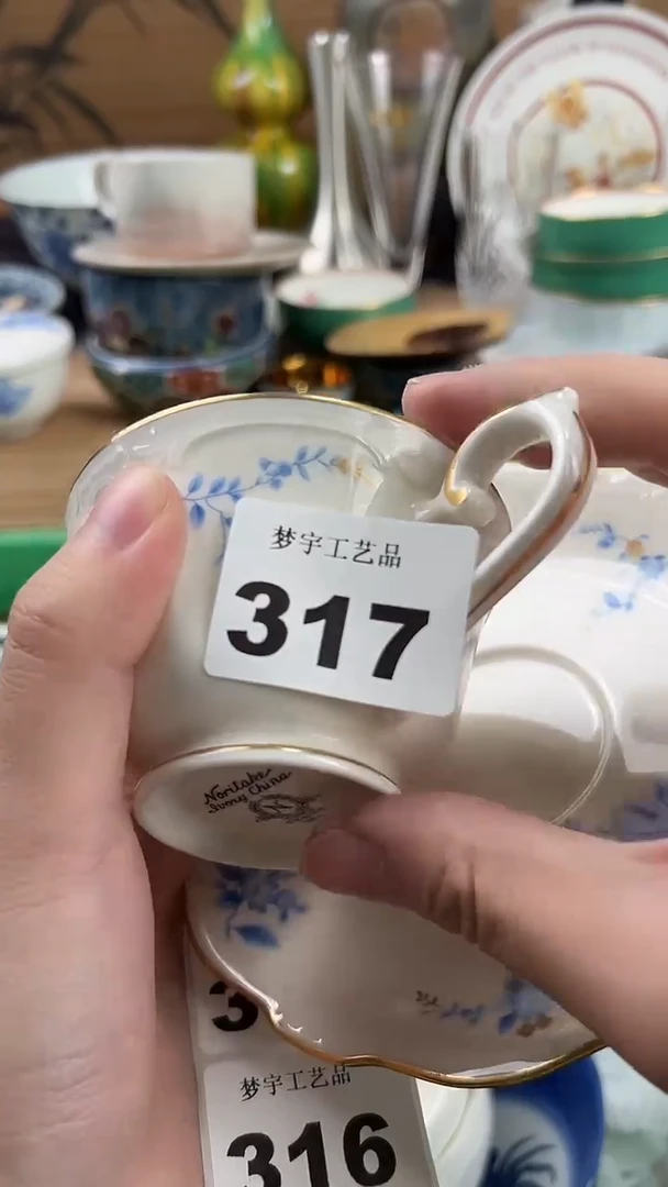 瓷片熊****经A瓷片      317