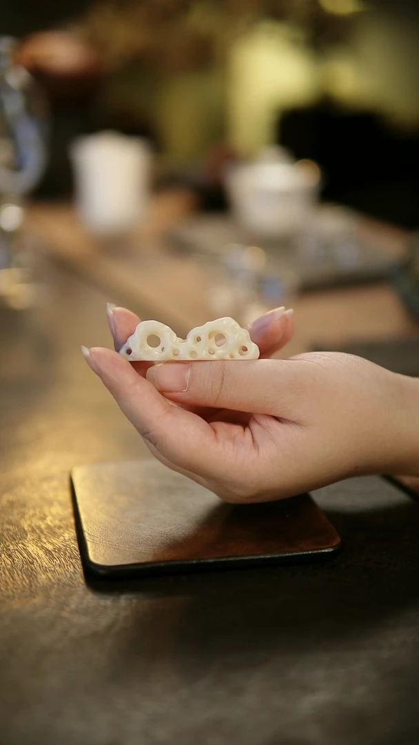 阿眠     天然太湖石阁主