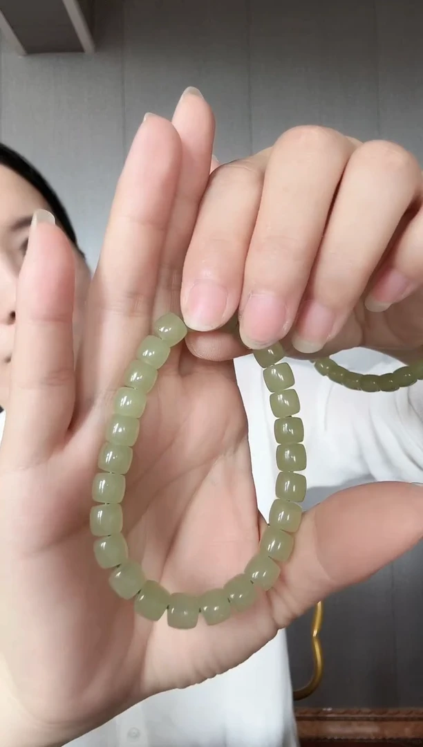 石英质玉手链未镶嵌晴水玉手链卡8MM左右