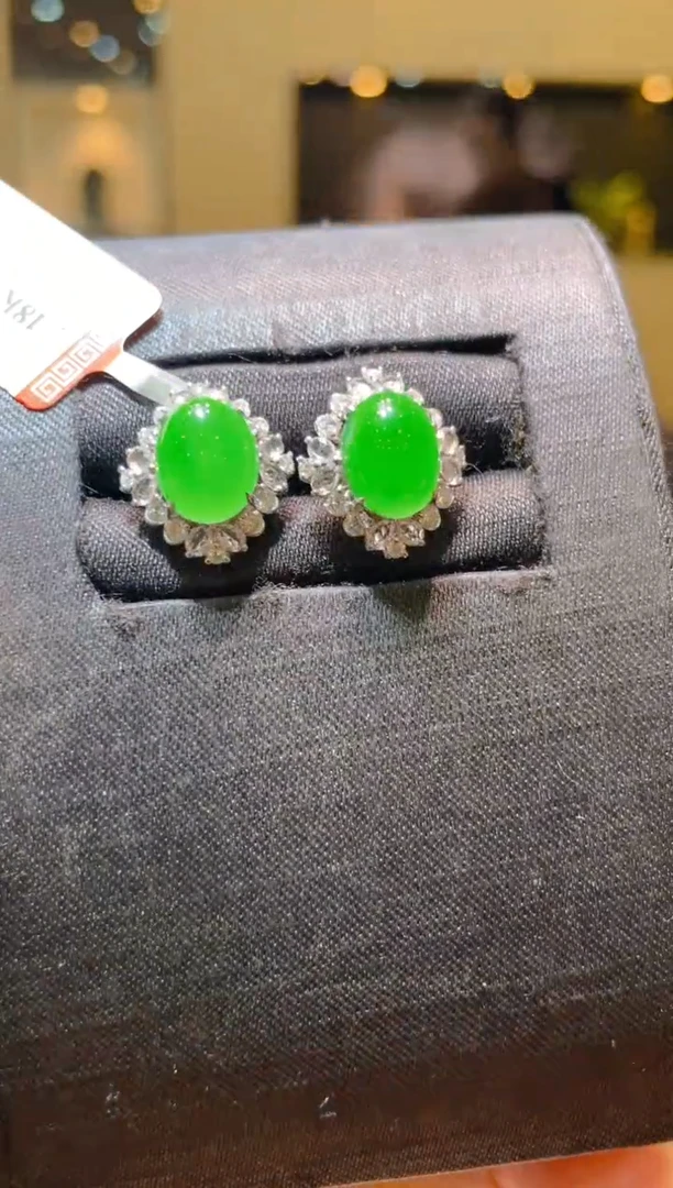 翡翠18K金镶嵌吊坠(不含链)A72