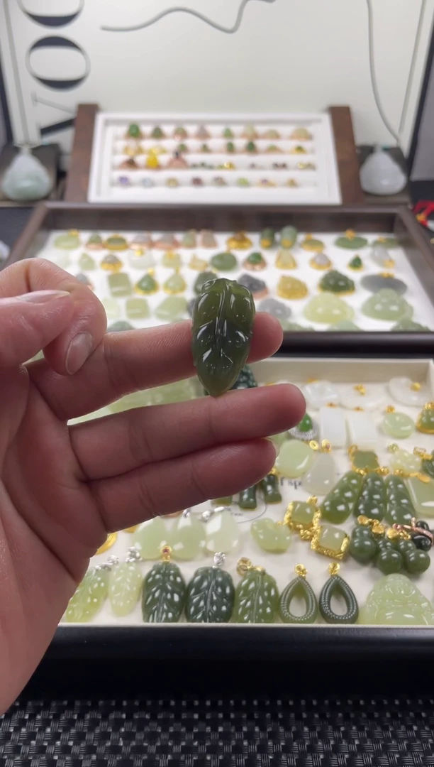 吊坠(不含链)未镶嵌和田玉1