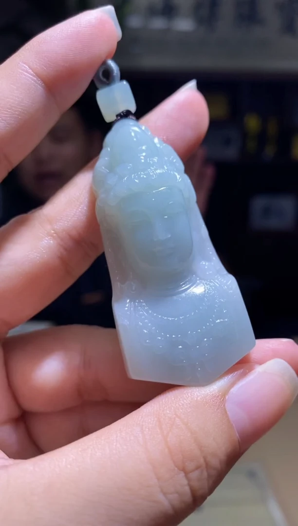 定制翡翠未镶嵌观音