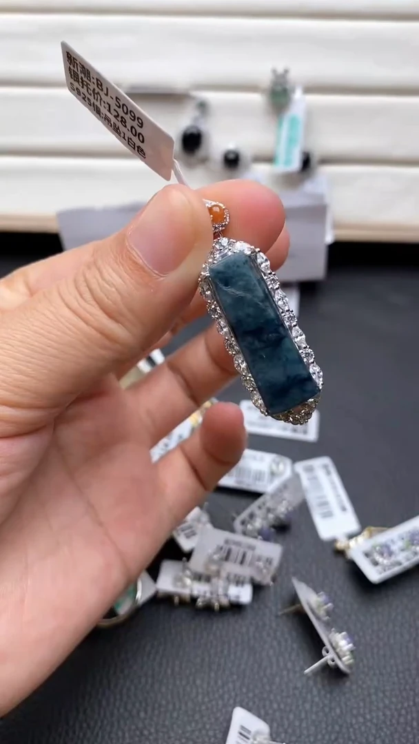 银S925镶嵌戒指翡翠1