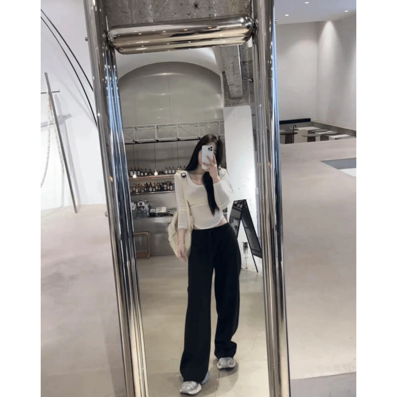 一只雪雪【上半身修容】新款春季气质薄款长袖圆领舒适纯色打底上衣