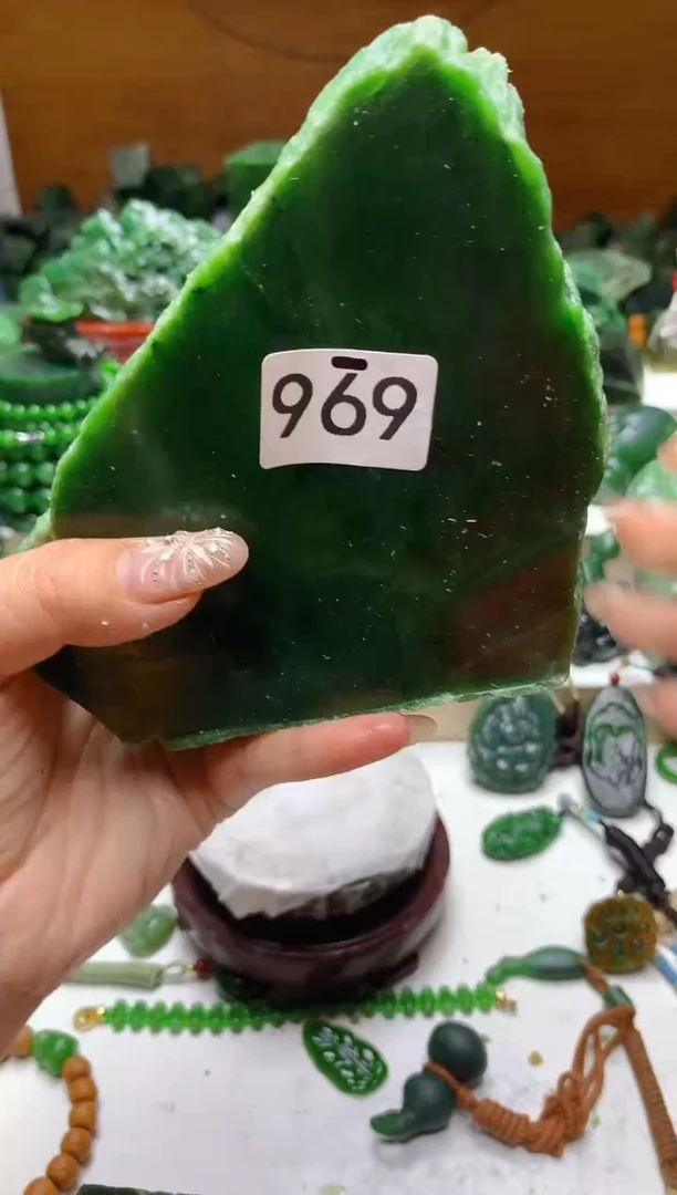 未镶嵌和田玉（碧玉）珠宝半成品1