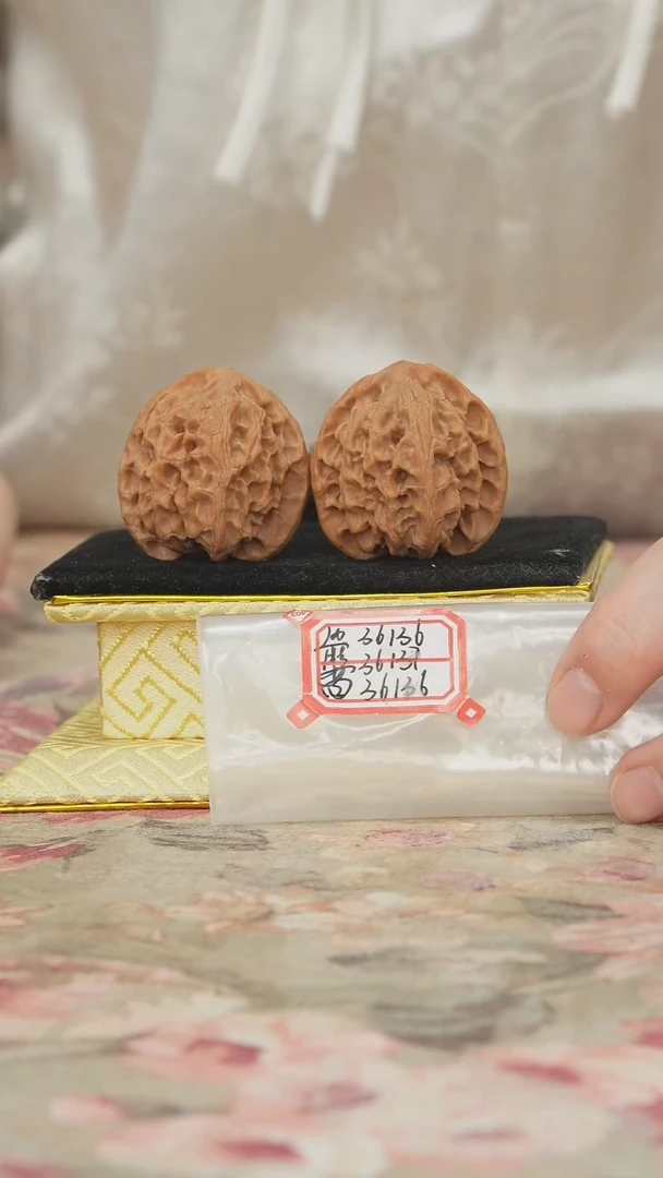 把件文玩核桃苹果园