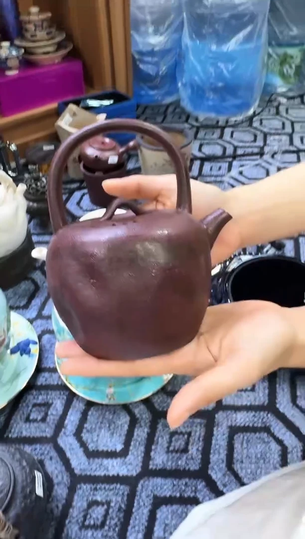 今天手机扫景德镇瓷器仓库