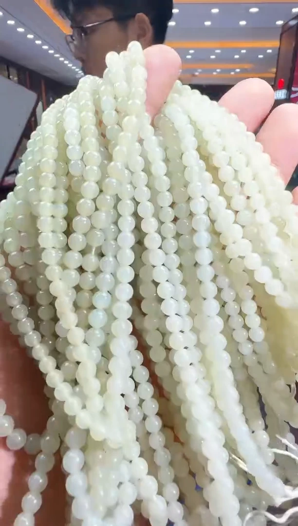 未镶嵌和田玉挂件【陆104】48 gx 多样性发其一