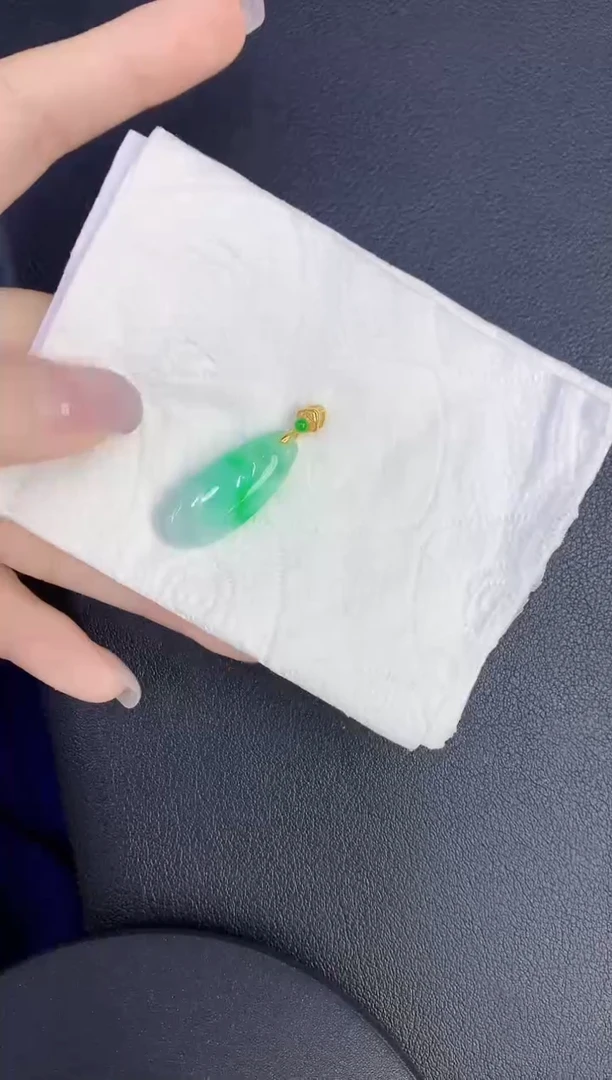 颈饰未镶嵌翡翠缅甸天然翡翠A货