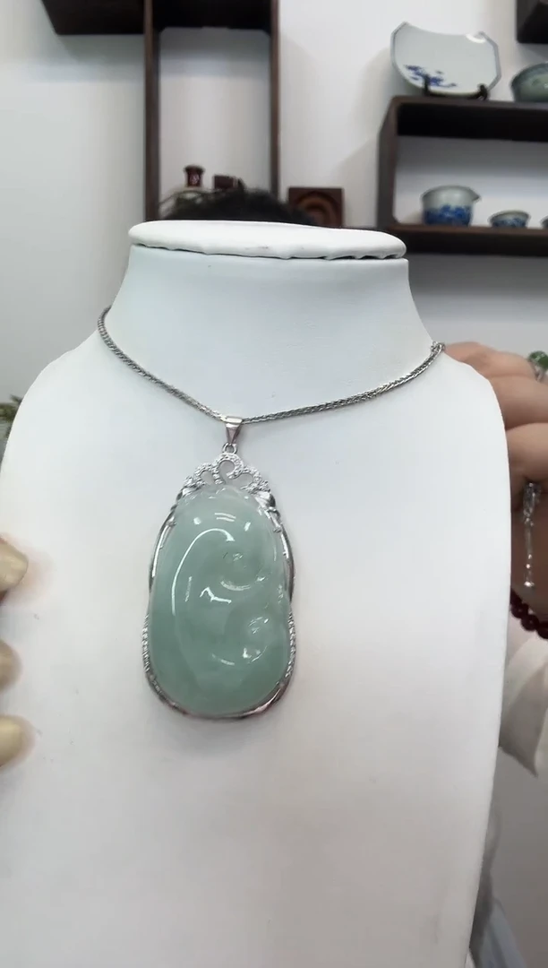 吊坠(赠链)银S925镶嵌翡翠如意