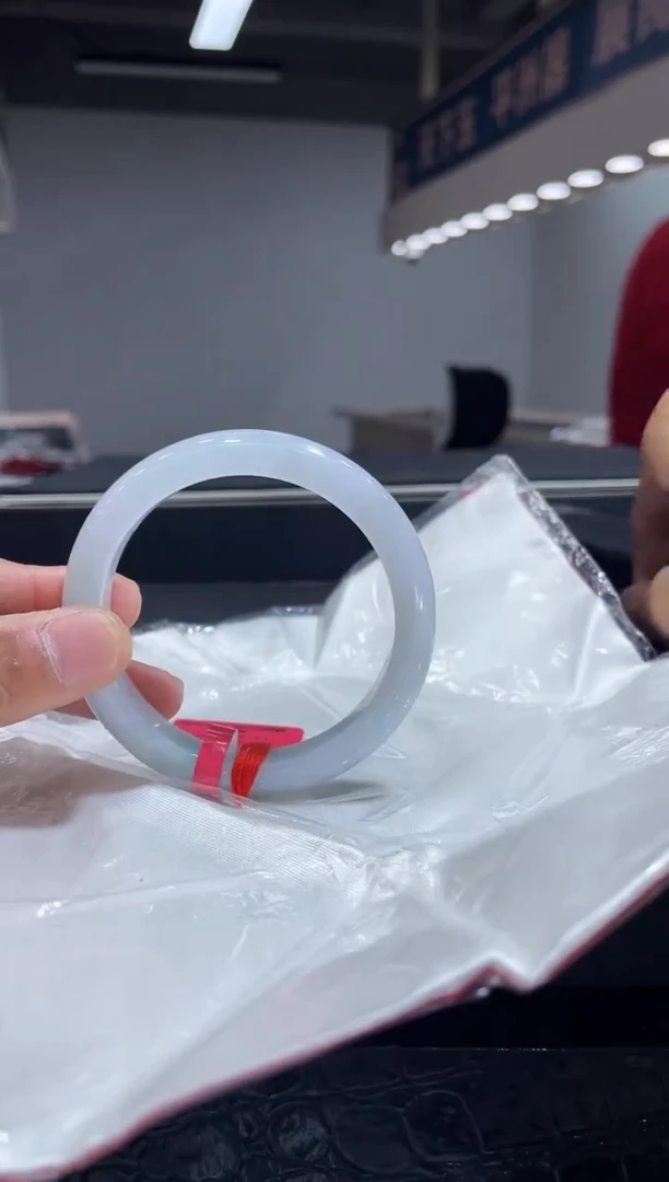 未镶嵌手镯翡翠4