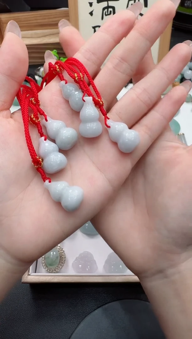颈饰未镶嵌翡翠多样性发其一